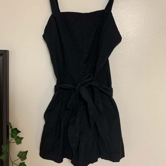 Abercrombie Mini Black Romper with Tie - Picture 2 of 4